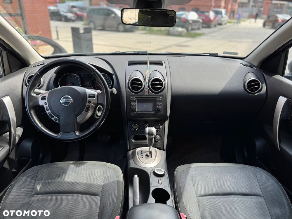 Nissan Qashqai - 11