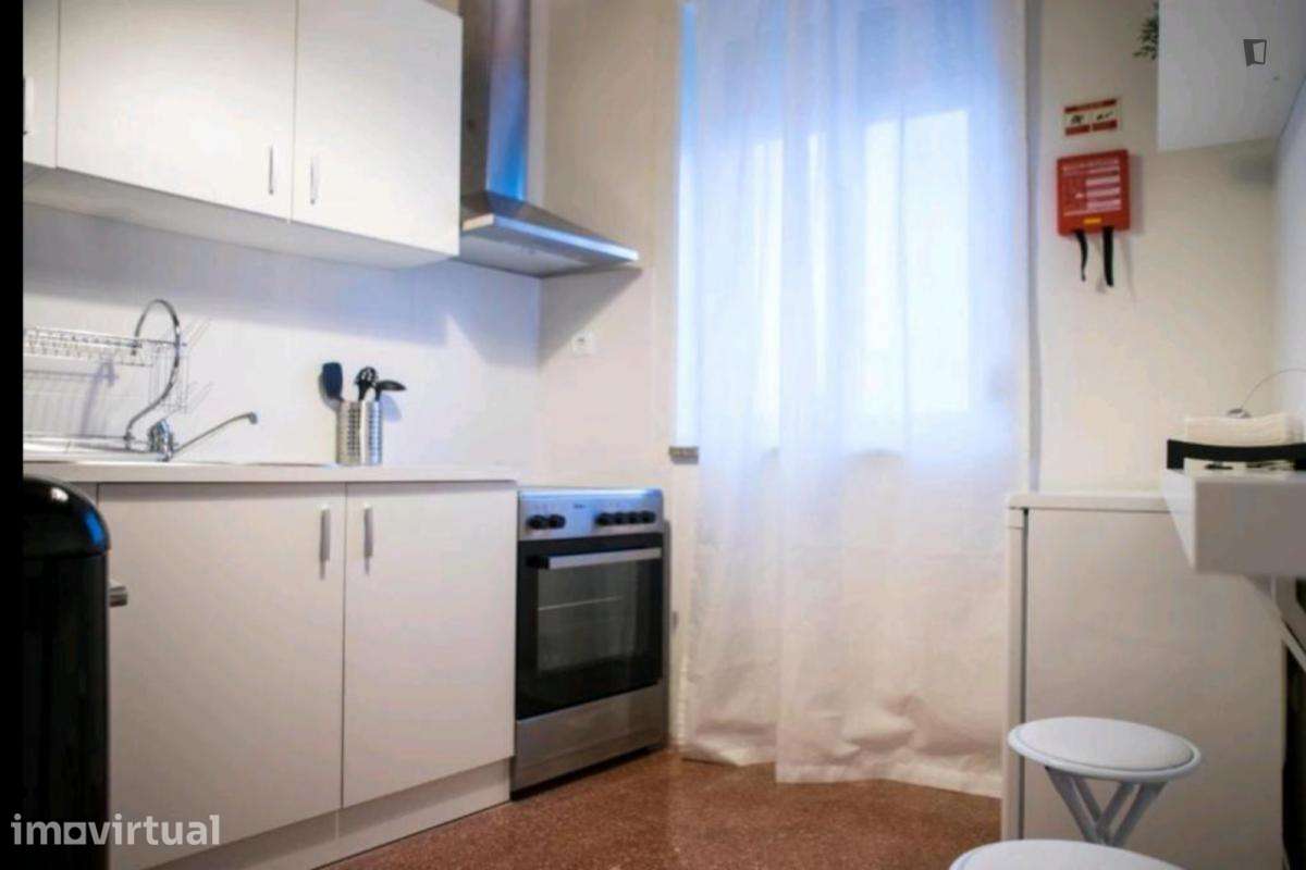 Apartamento com 3 quartos - localizado em Cedofeita Porto - Grande imagem: 5/11