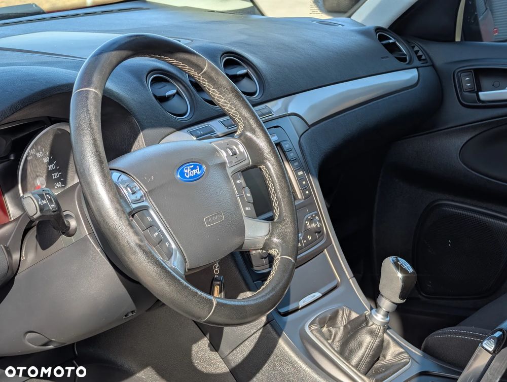 Ford S-Max 2.0 TDCi DPF Titanium - 19