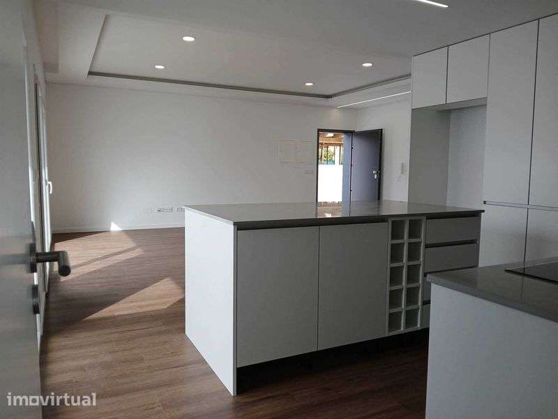 Moradia Terrea T4 Nova Fernao Ferro - Grande imagem: 5/12