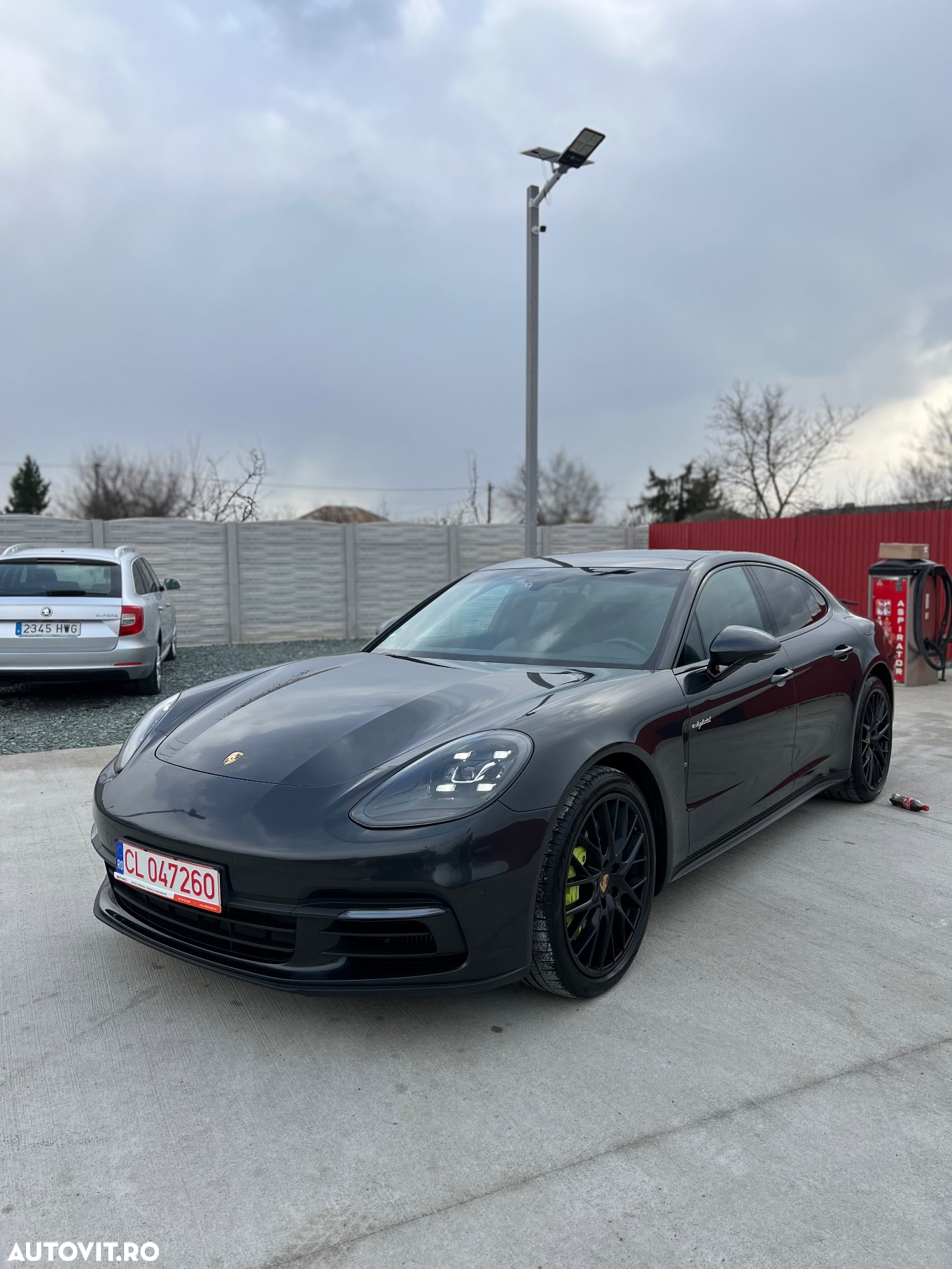 Porsche Panamera 4 E-Hybrid - 2