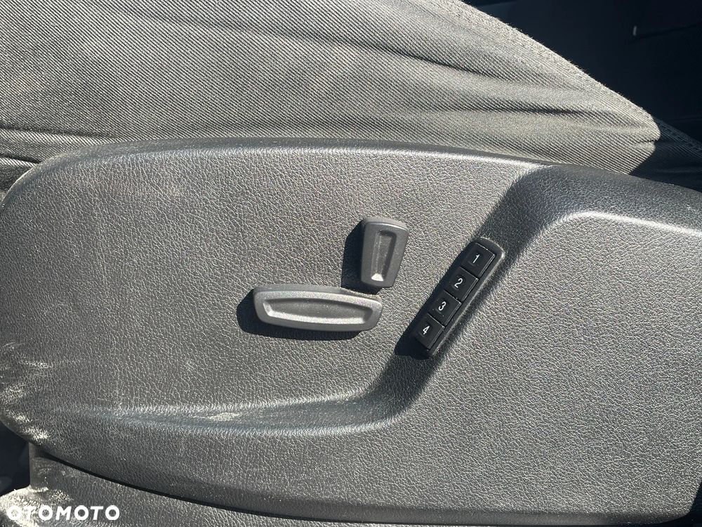 Ford S-Max 2.0 TDCi DPF Titanium - 10