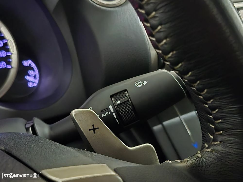 Lexus IS 300H Executive+ - 23