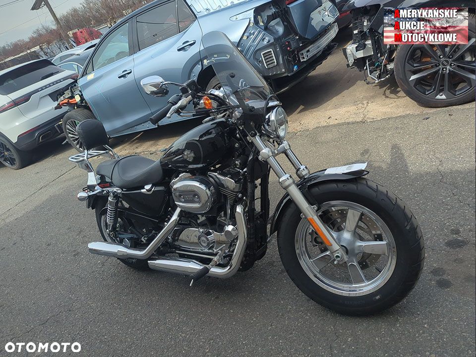 Harley-Davidson Sportster Custom 1200C - 14