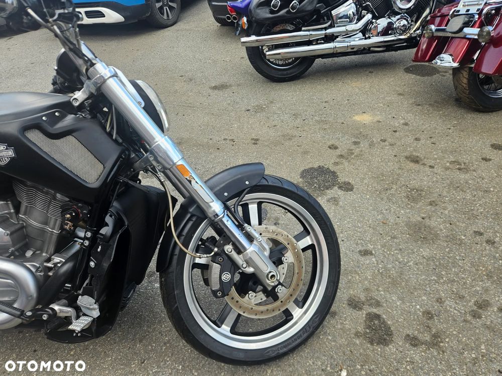 Harley-Davidson V-Rod Muscle - 21