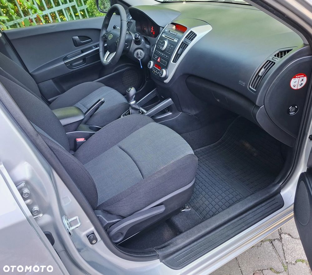 Kia Ceed 1.6 CVVT Edition 7 - 9
