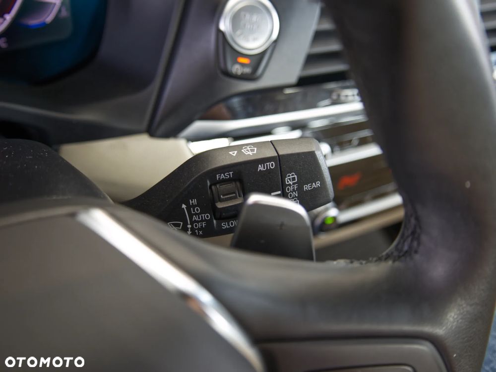 BMW X3 xDrive30i GPF Luxury Line - 23