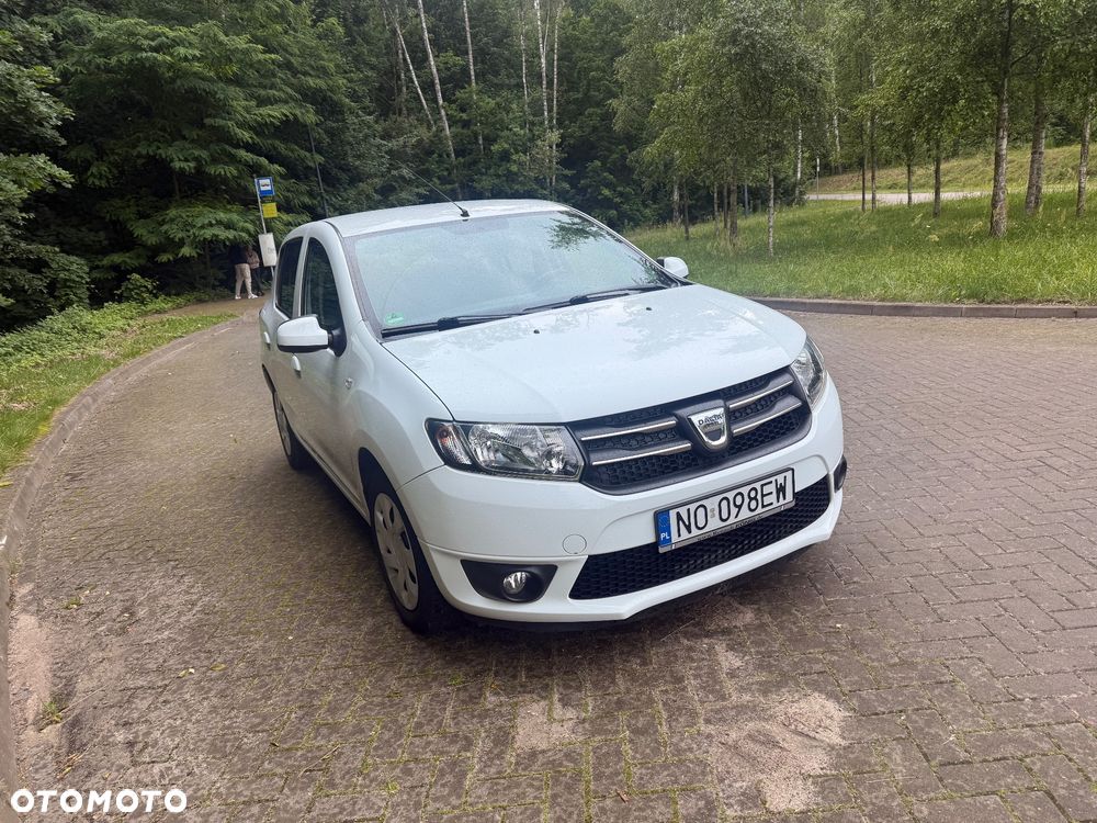 Dacia Sandero 1.2 16V 75 Laureate - 1