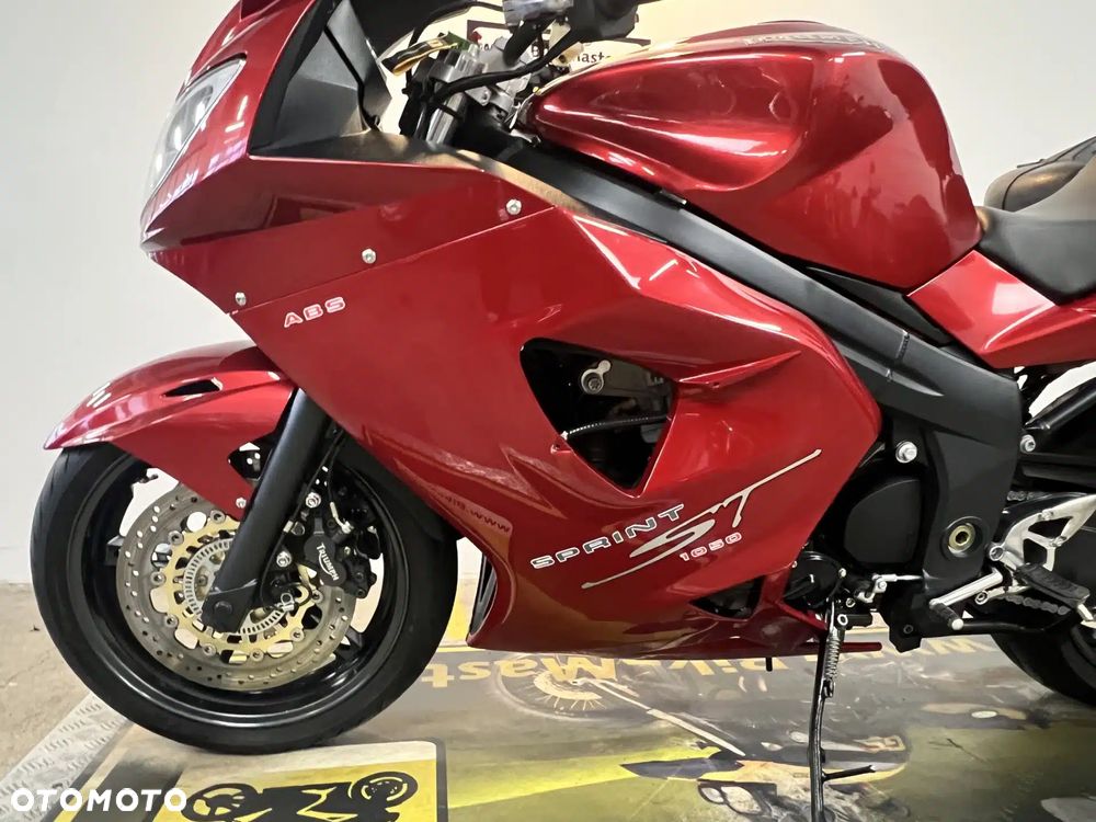 Triumph Sprint - 19