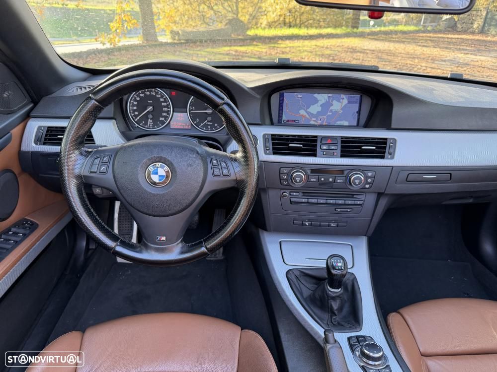 BMW 320 d Cabrio - 24