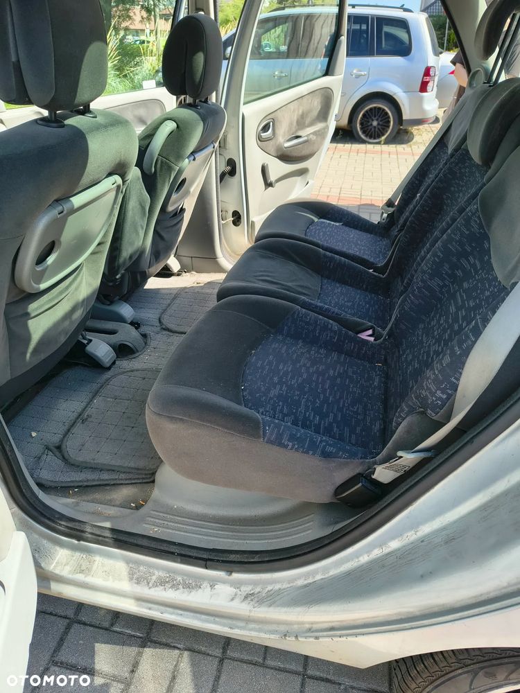 Renault Scenic - 4
