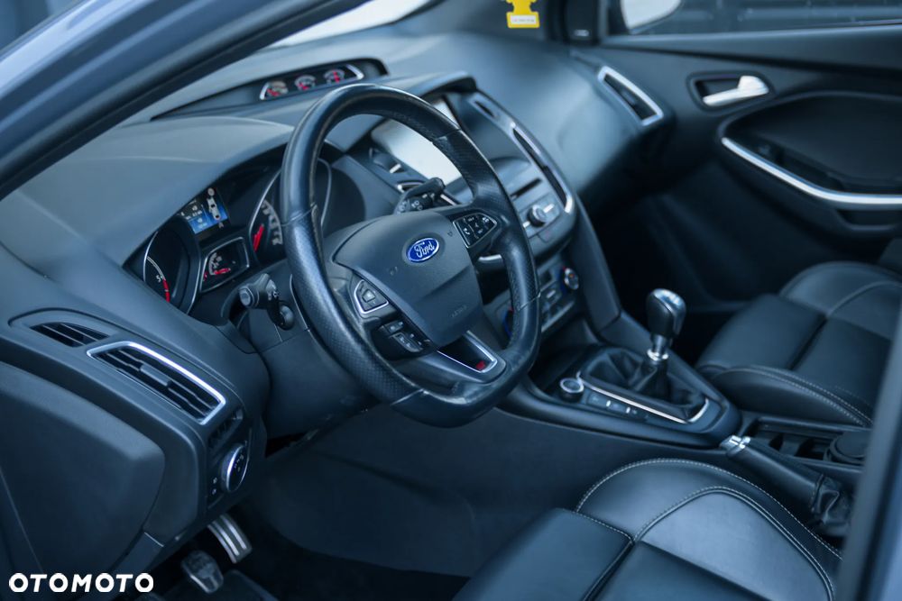 Ford Focus 2.0 TDCi ST-2 - 6