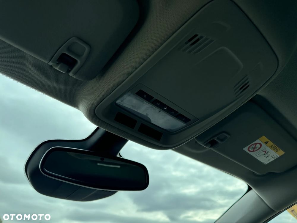 Opel Astra 1.4 T Dynamic S&S - 26