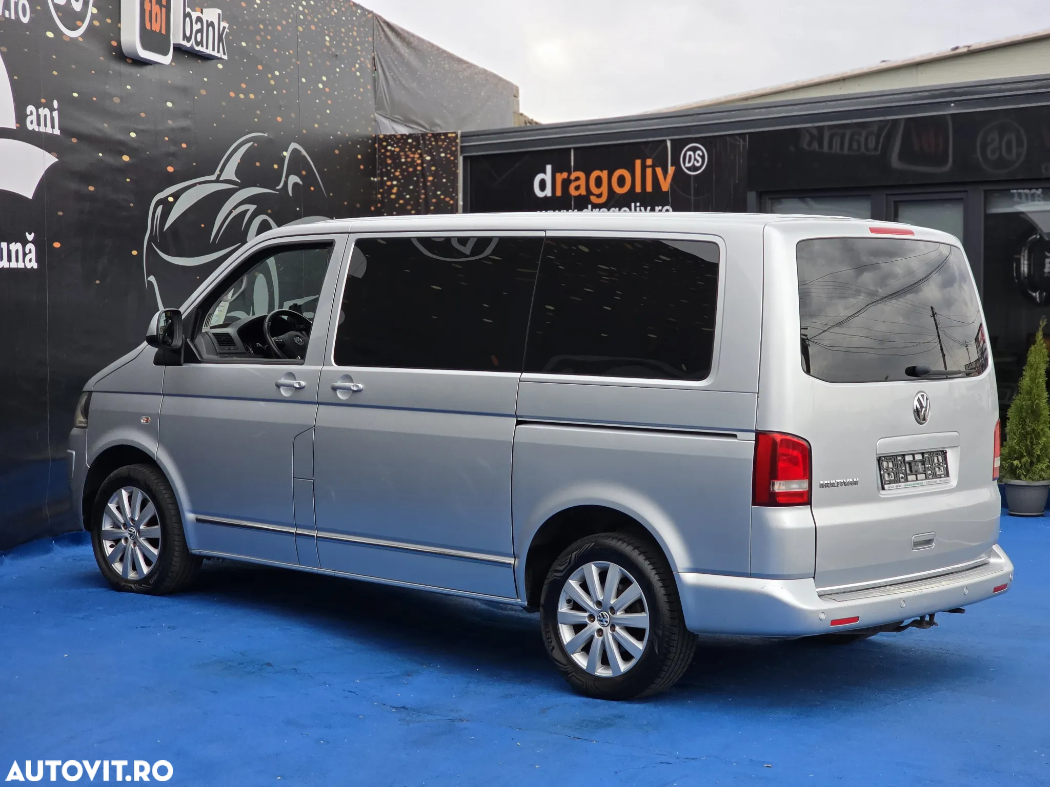 Volkswagen Caravelle - 4