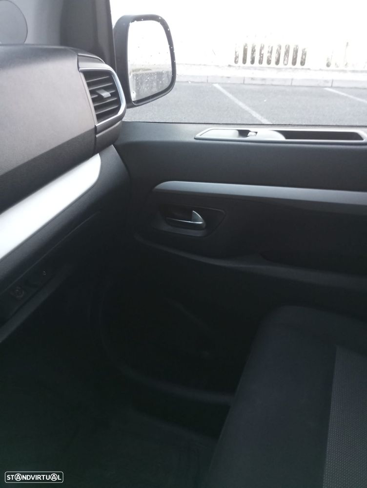 Peugeot Traveller 1.5 BlueHDi L2H1 Standard - 26