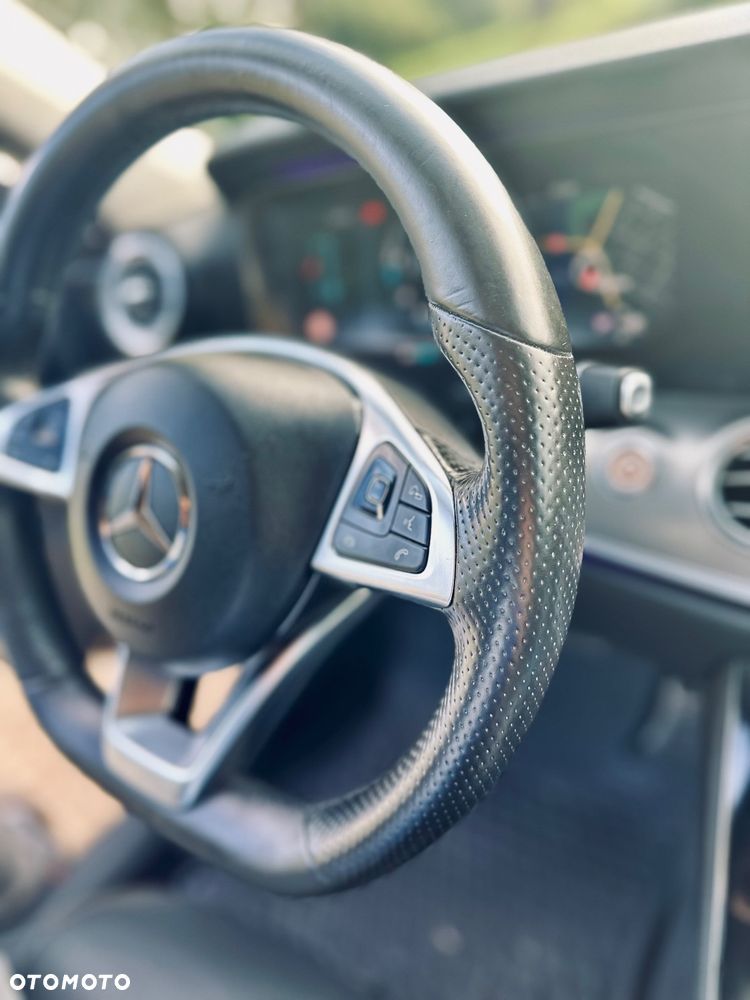 Mercedes-Benz Klasa E 220 d 9G-TRONIC - 16