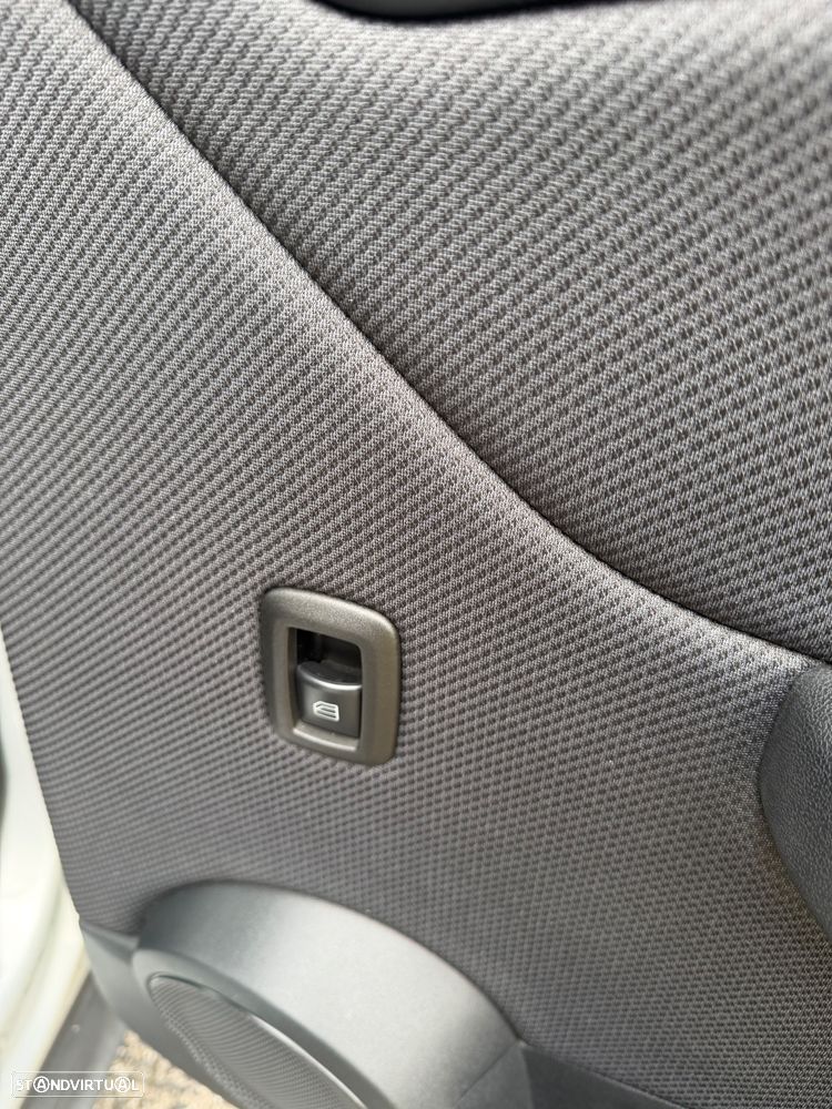 Mercedes-Benz A 160 Elegance Aut. - 10