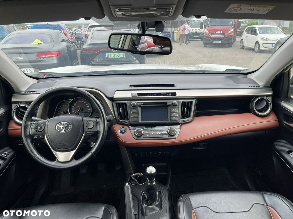 Toyota RAV4 2.0 D-4D 4x4 Executive - 8