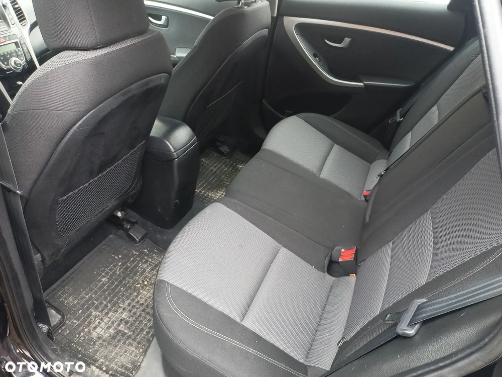 Hyundai i30 1.6 CRDi Comfort - 11