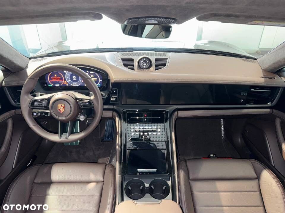 Porsche Panamera - 26