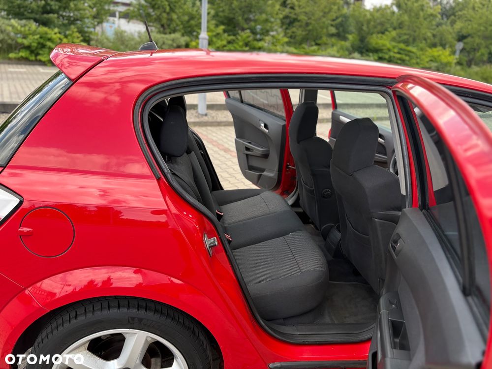 Opel Astra 2.0 T Sport - 14