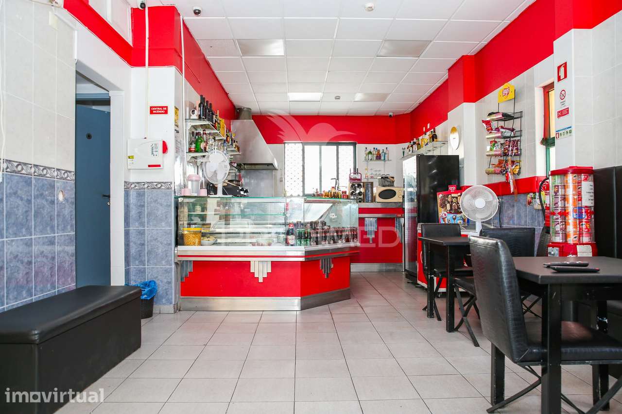 Cafe Venda de ESPAÇO E NEGOCIO na Póvoa de Santa Iria - Grande imagem: 5/13