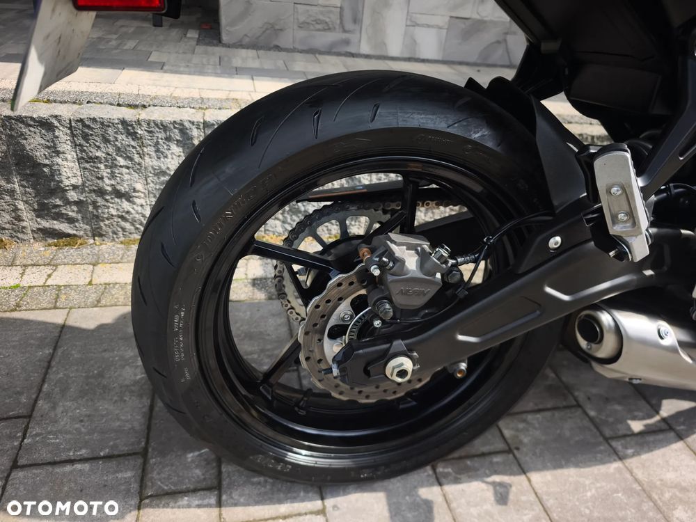 Kawasaki Ninja - 10