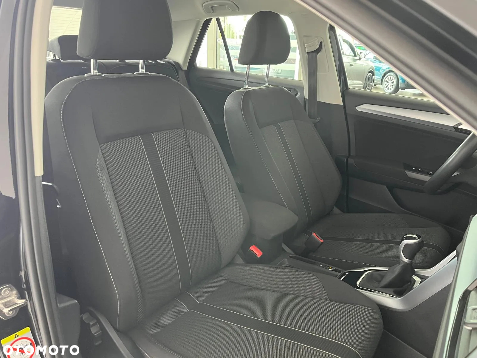 Volkswagen T-Roc 1.5 TSI Life - 21