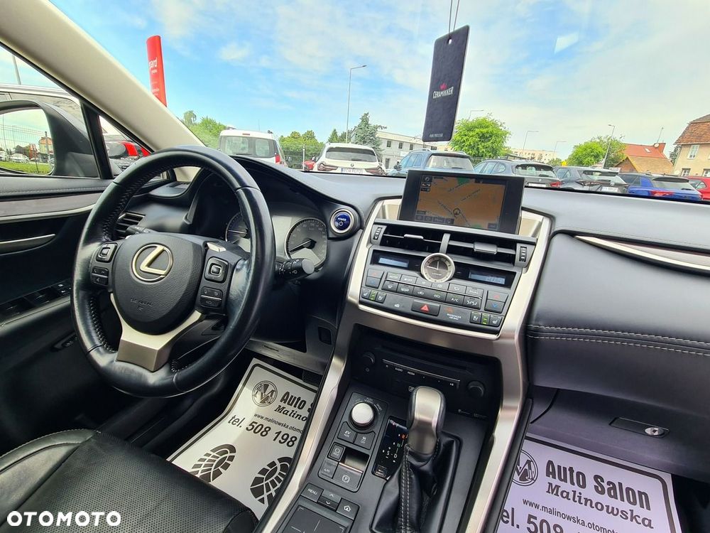 Lexus NX 300h Prestige AWD - 27