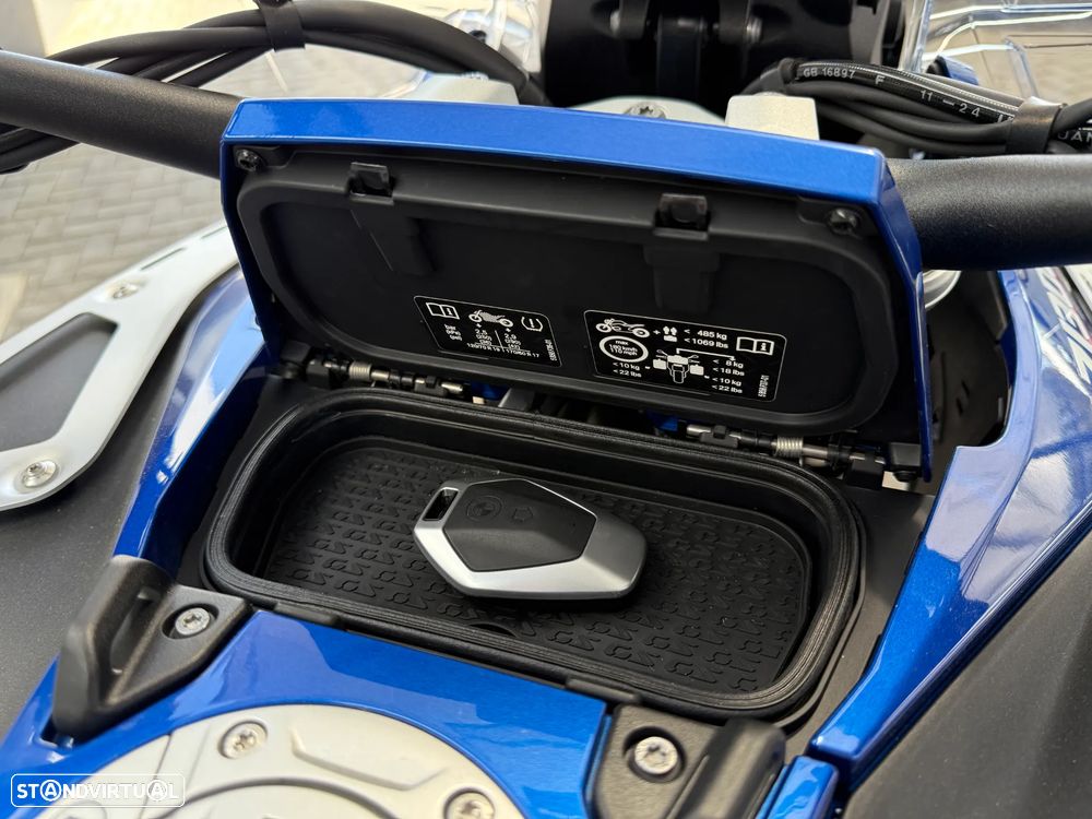BMW R 1300 GS Adventure Trophy - 11