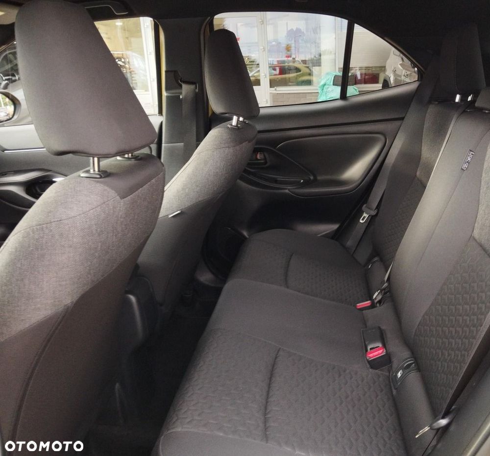 Toyota Yaris Cross Hybrid 1.5 Comfort - 12