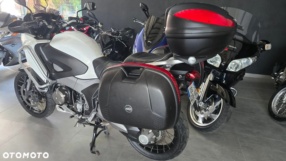 Honda VFR - 18