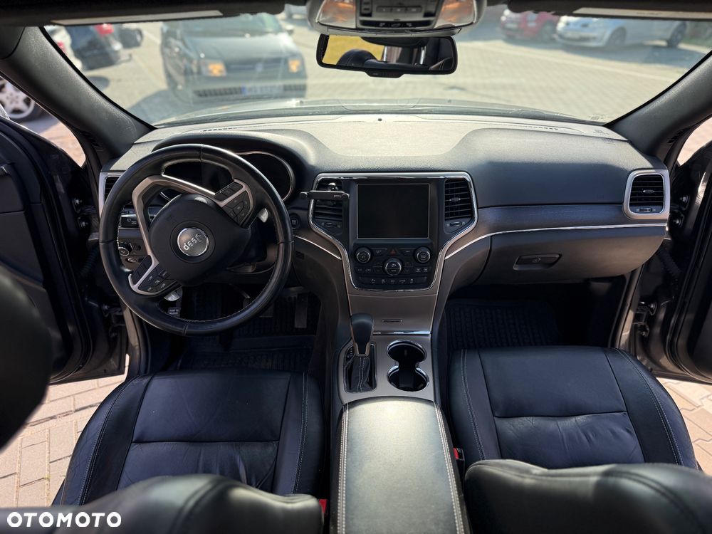 Jeep Grand Cherokee - 15