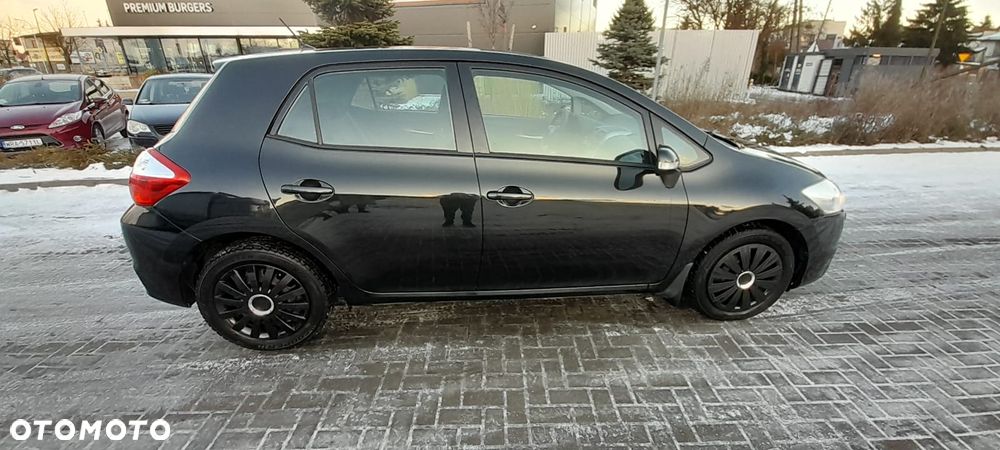 Toyota Auris 1.33 VVT-i - 8
