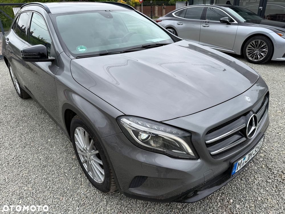 Mercedes-Benz GLA 200 Urban - 10