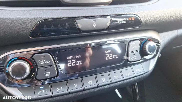 Hyundai i30 1.5 96CP M/T Highway - 23