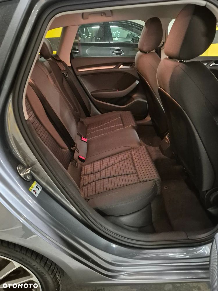 Audi A3 Sportback 2.0 TDI S tronic sport - 10