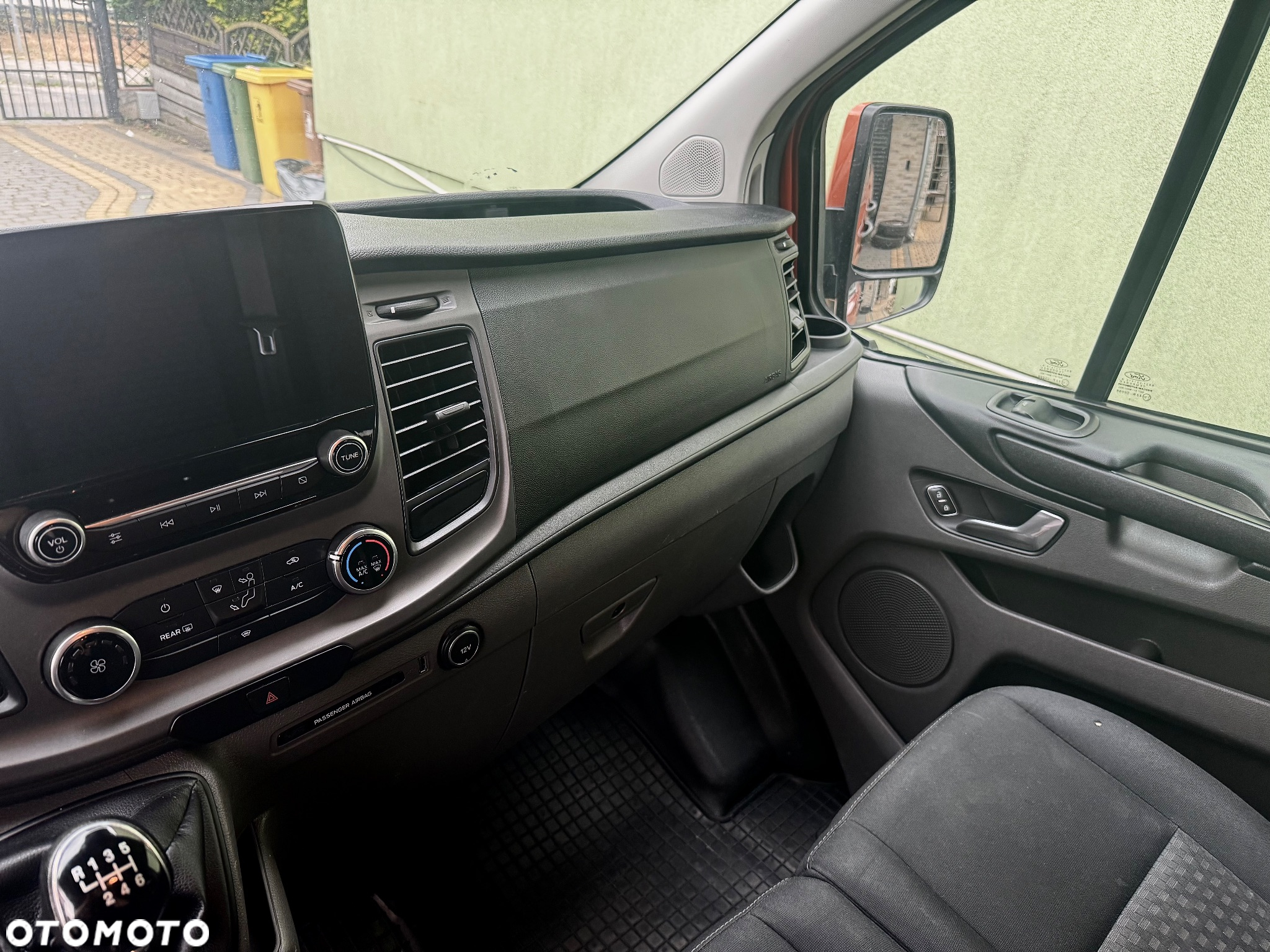 Ford Transit Custom - 12