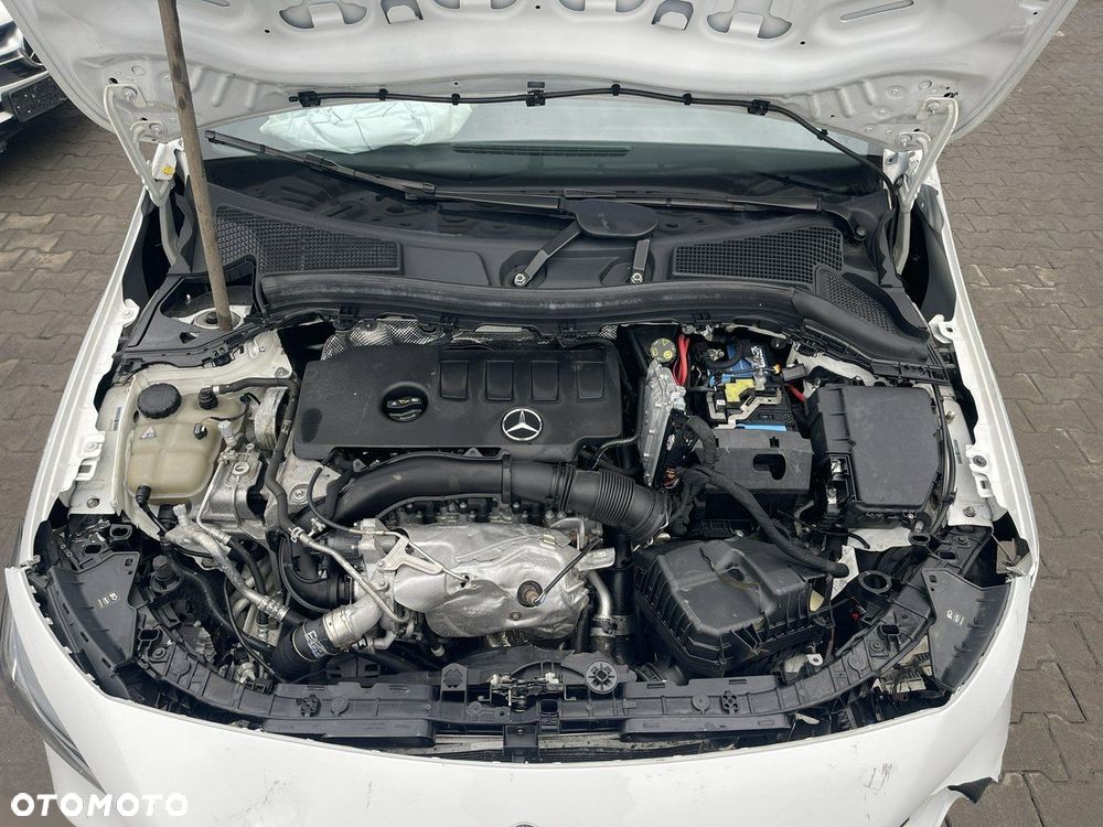 Mercedes-Benz Klasa B 220 4-Matic AMG Line 7G-DCT - 12