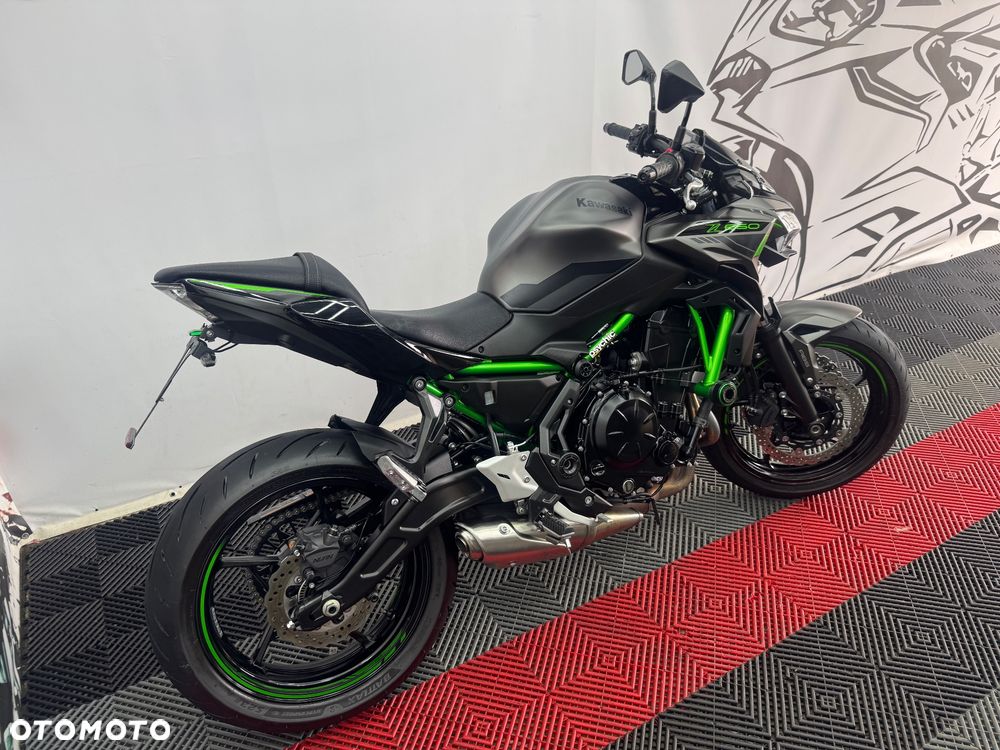 Kawasaki Z 650 - 4