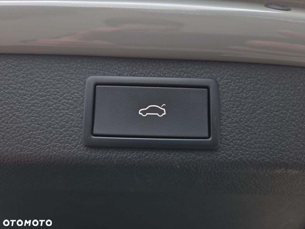 Skoda Superb 2.0 TDI SCR 4x4 Sportline DSG - 28