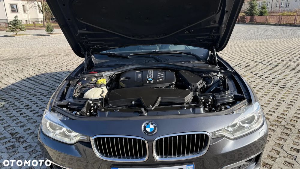 BMW Seria 3 320d xDrive Luxury Line - 10