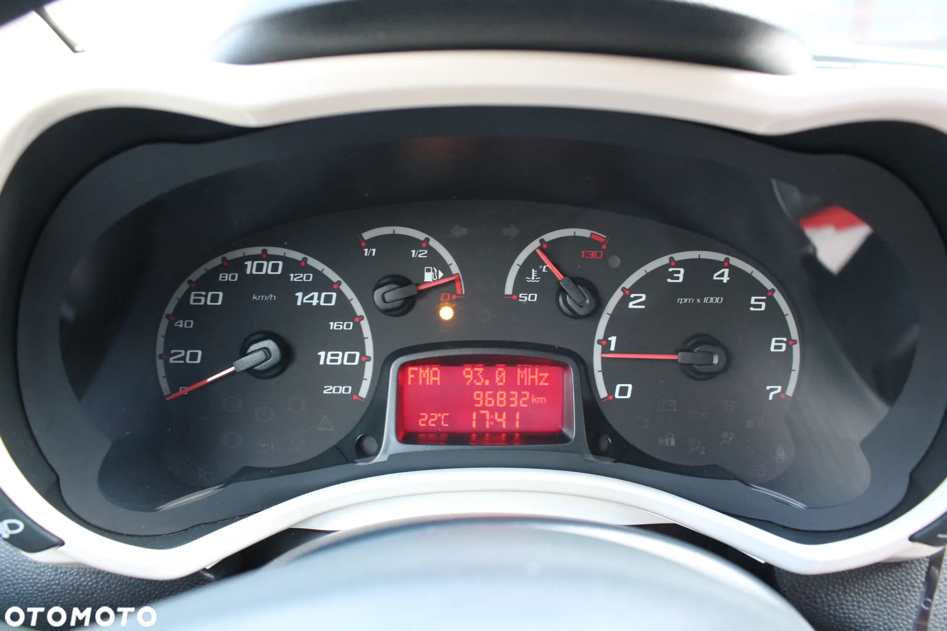 Ford KA 1.2 Titanium+ - 23