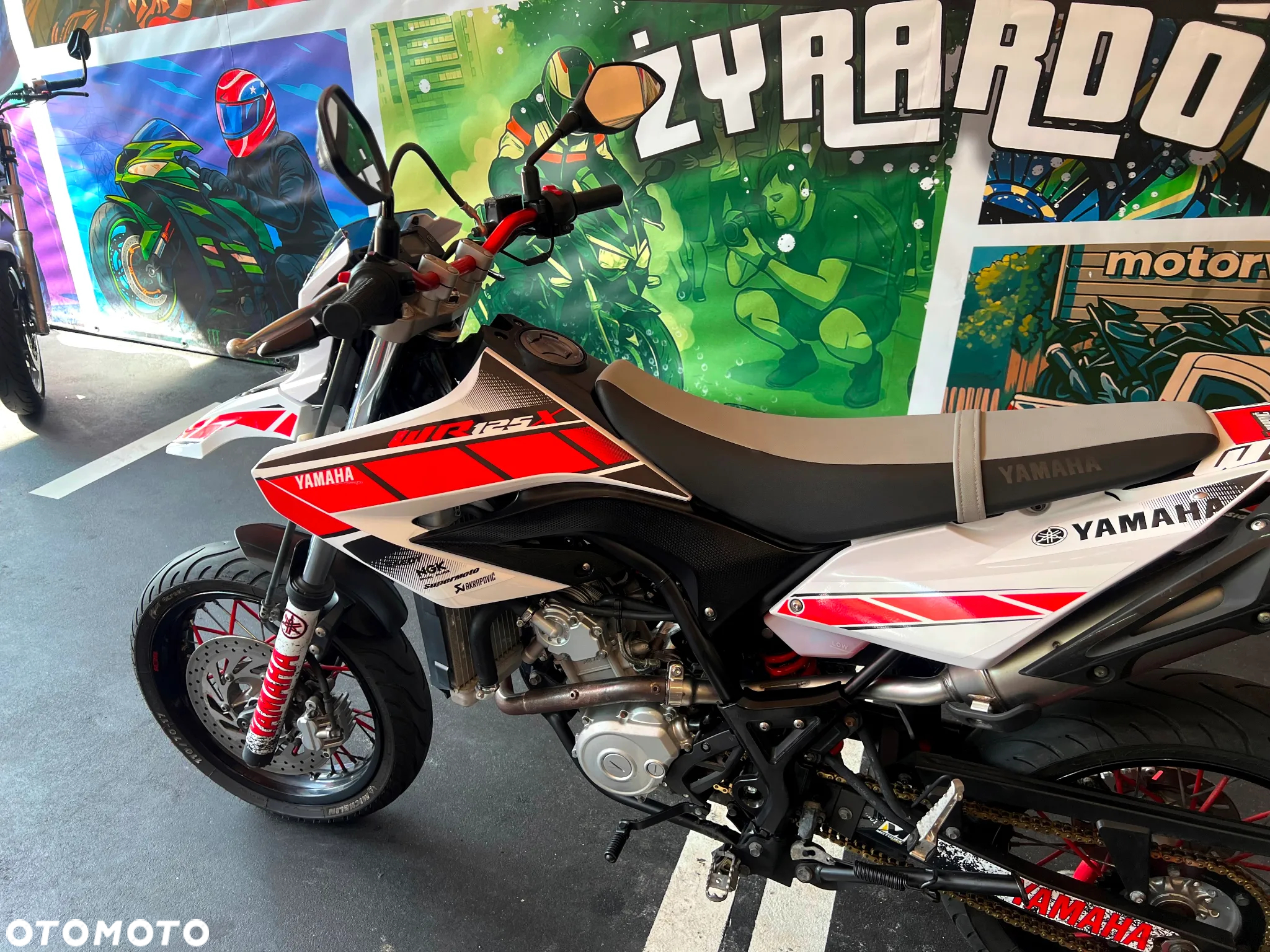 Yamaha WR - 8
