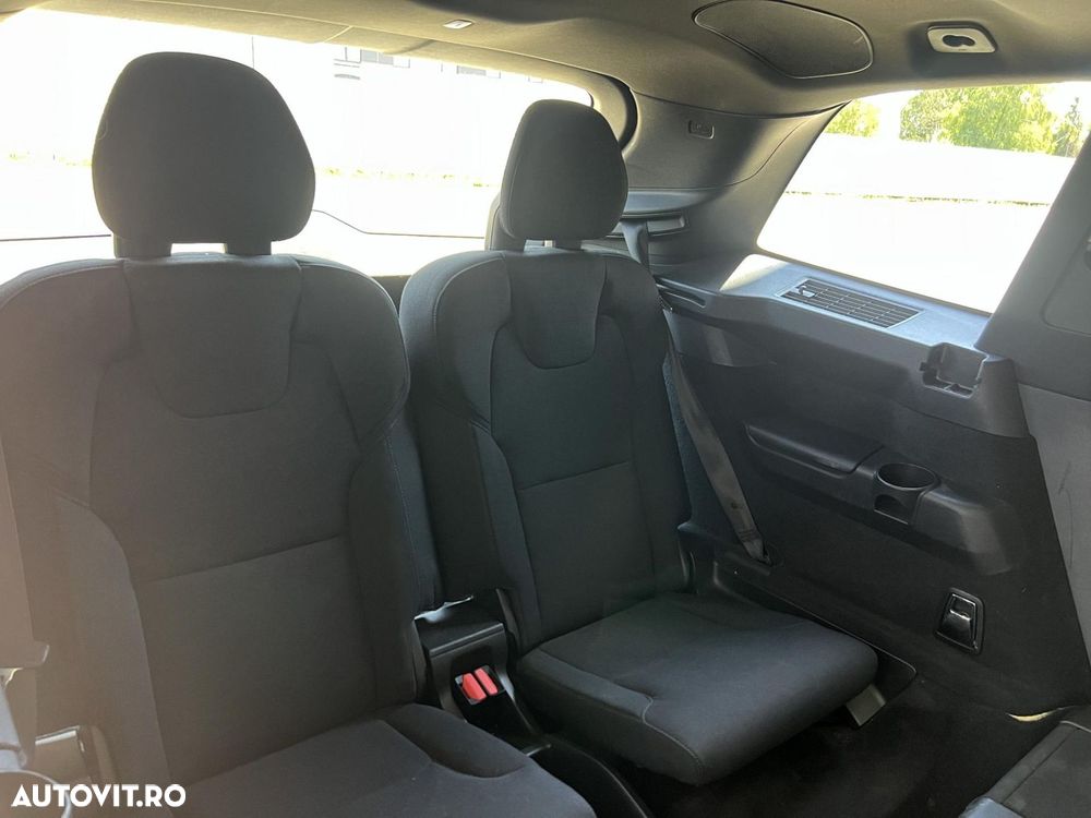 Volvo XC 90 - 37