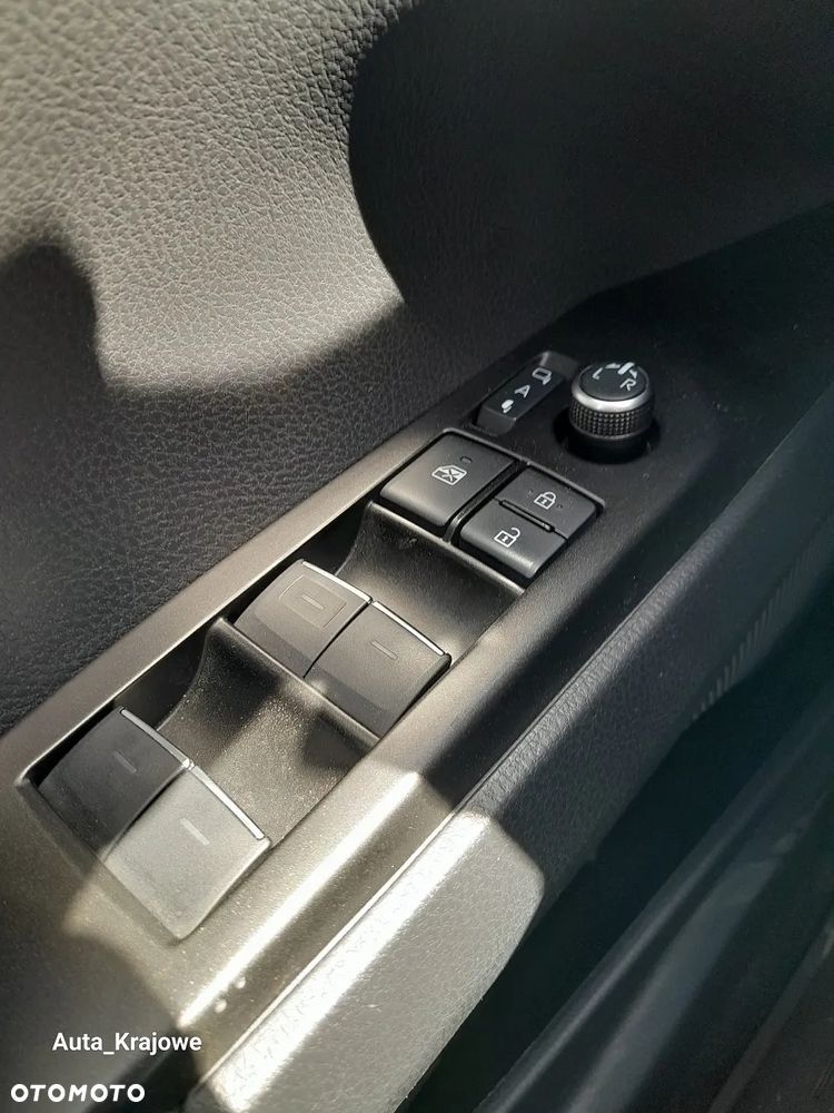 Toyota Camry 2.5 Hybrid Prestige CVT - 25