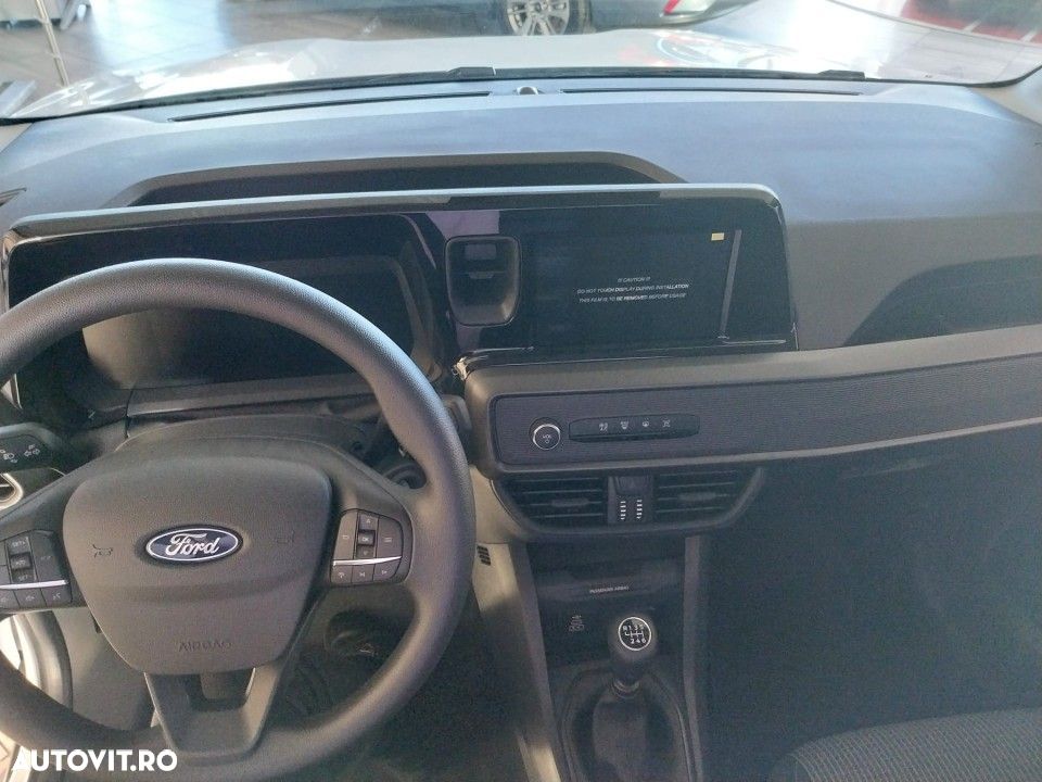 Ford Transit Courier - 7