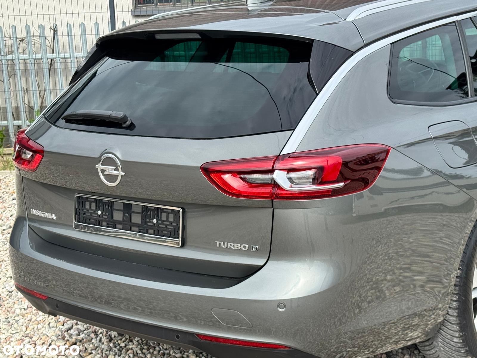 Opel Insignia 2.0 CDTI automatik Business Innovation - 22
