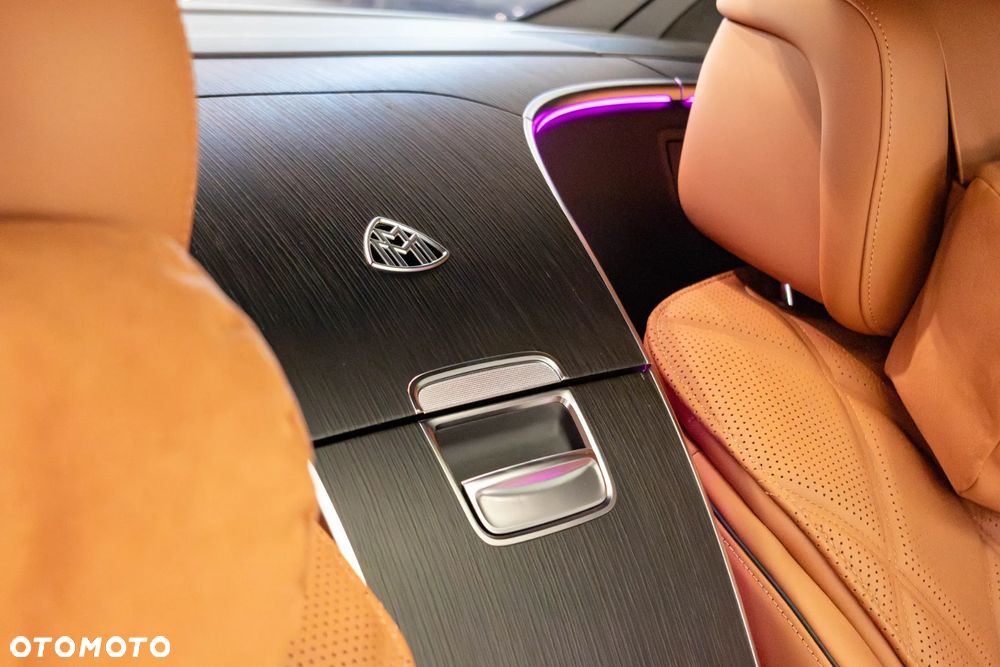Mercedes-Benz Maybach Klasa S 580 4-Matic - 40