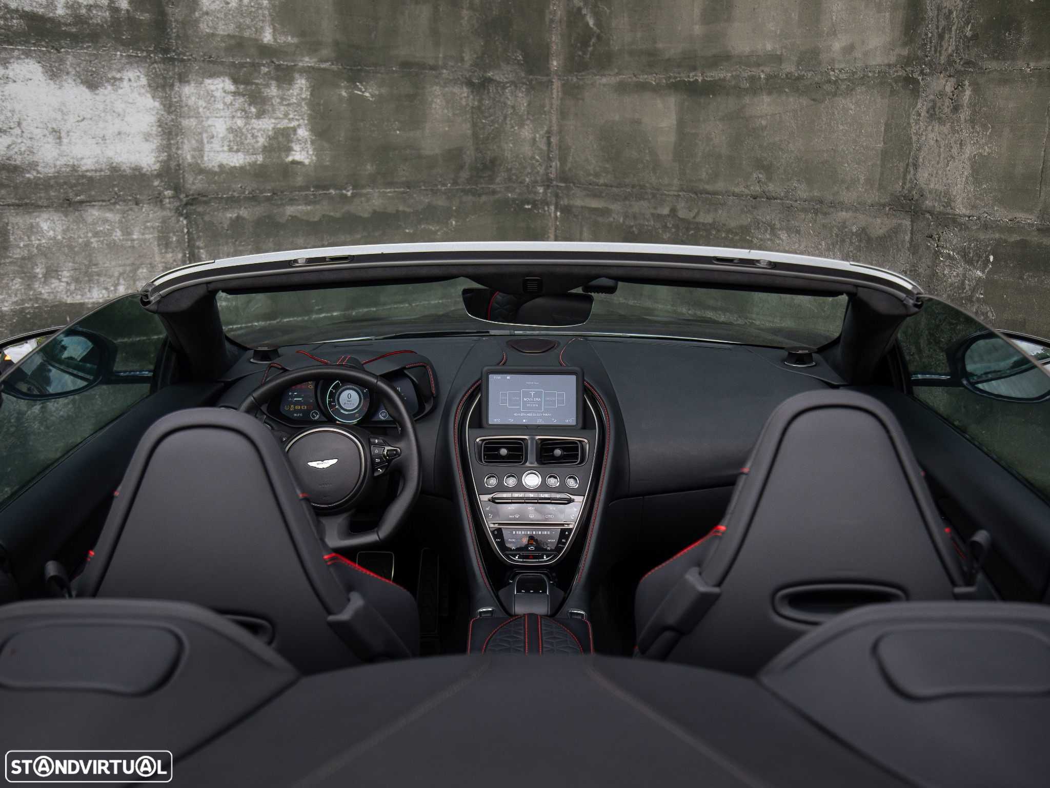 Aston Martin DBS Volante Superleggera - 35